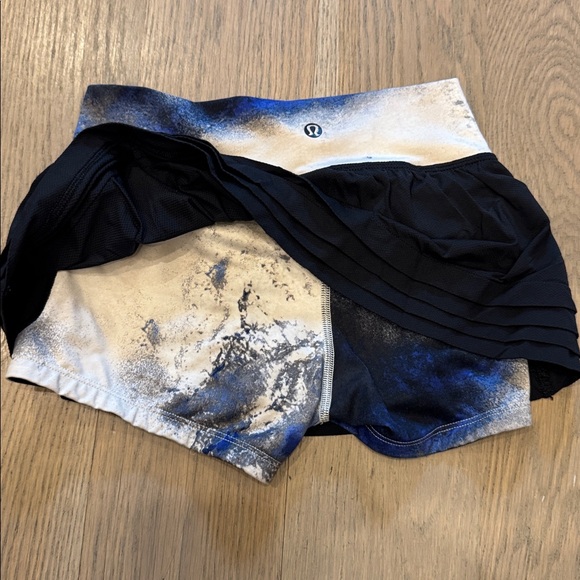 lululemon athletica Black Skort Shorts with Blue and White Waistband - Picture 4 of 7